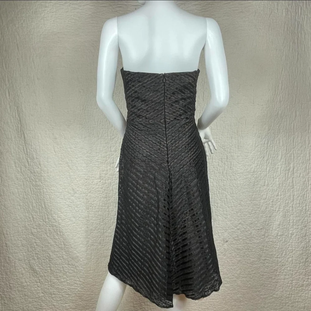 Carmen Marc Valvo Strapless Striped Lace Black Nude Midi Length Formal Dress - Picture 2 of 10